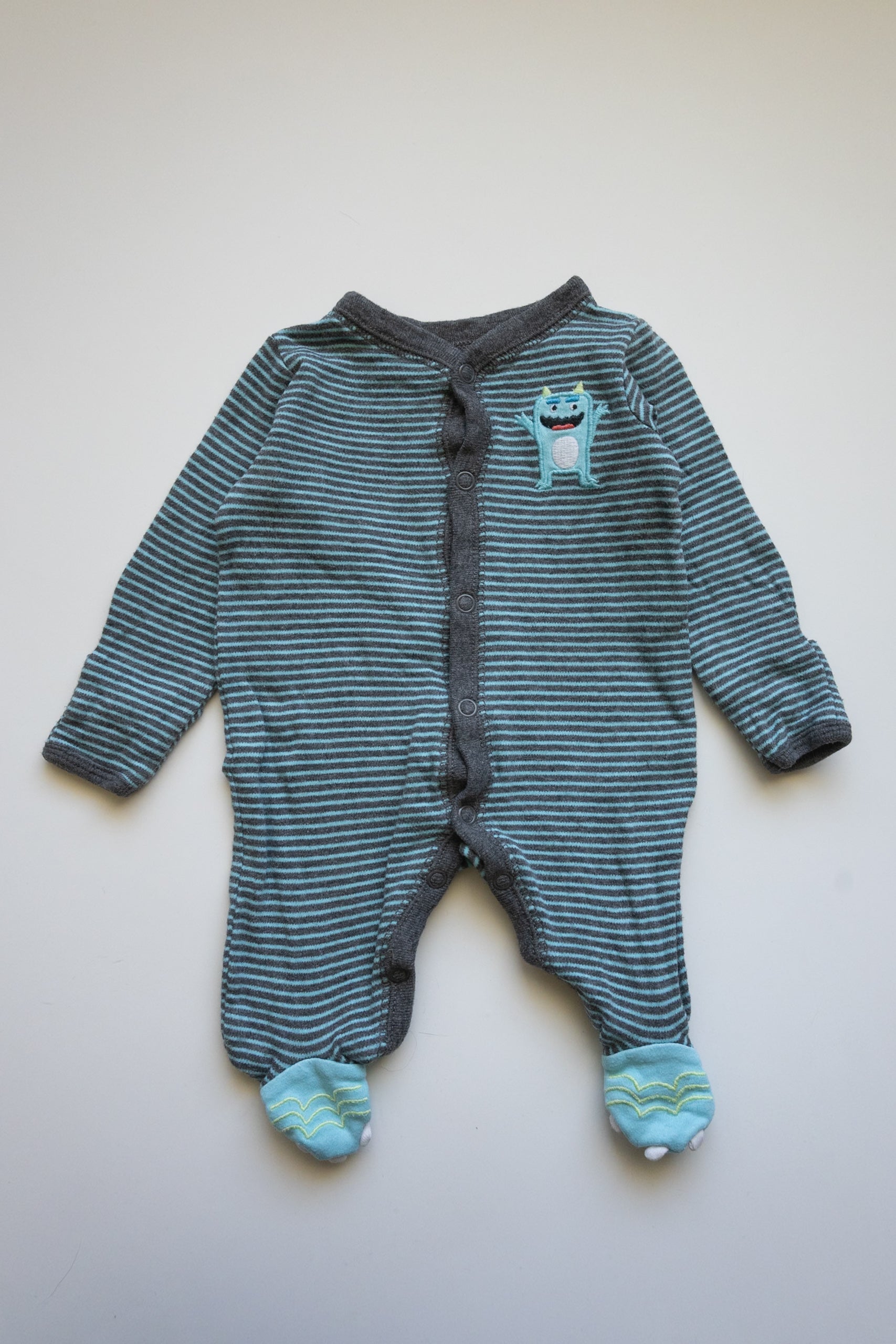 🎨 Carters - Pyjama nouveau-né
