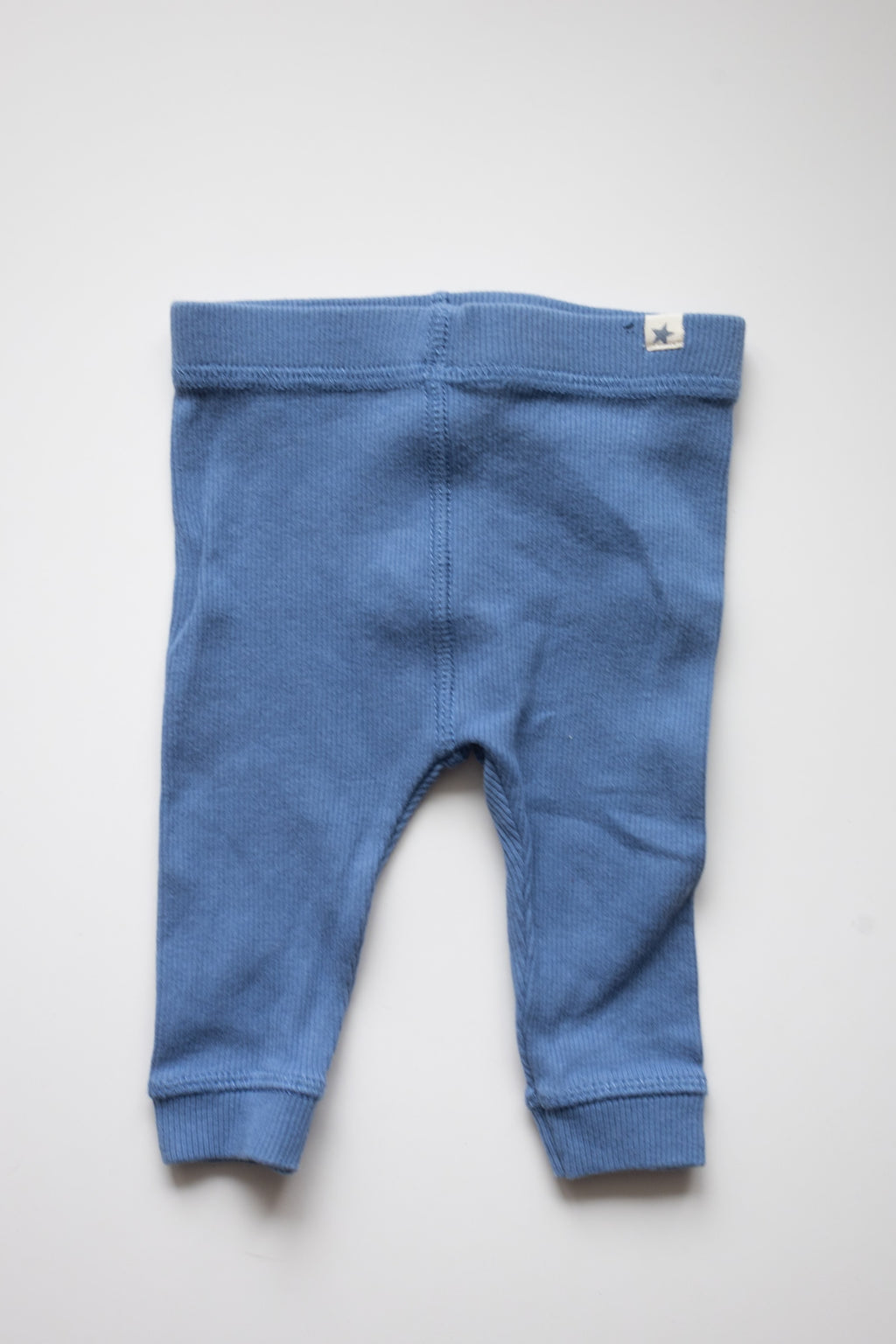 🎨 Zara - Pantalon 1-3M (mini trou à la ceinture)