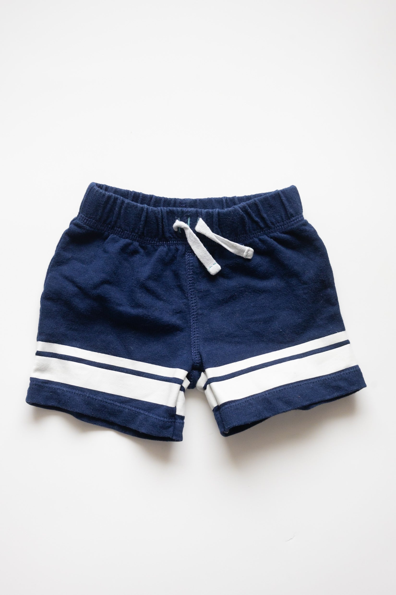 🌱 Carter’s - Shorts 6M