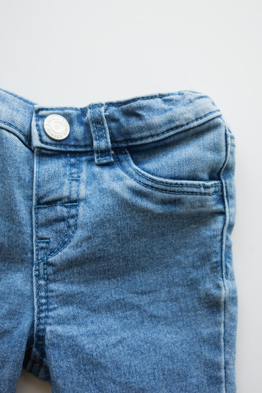 🌱 H&M - Jeans 9-12M