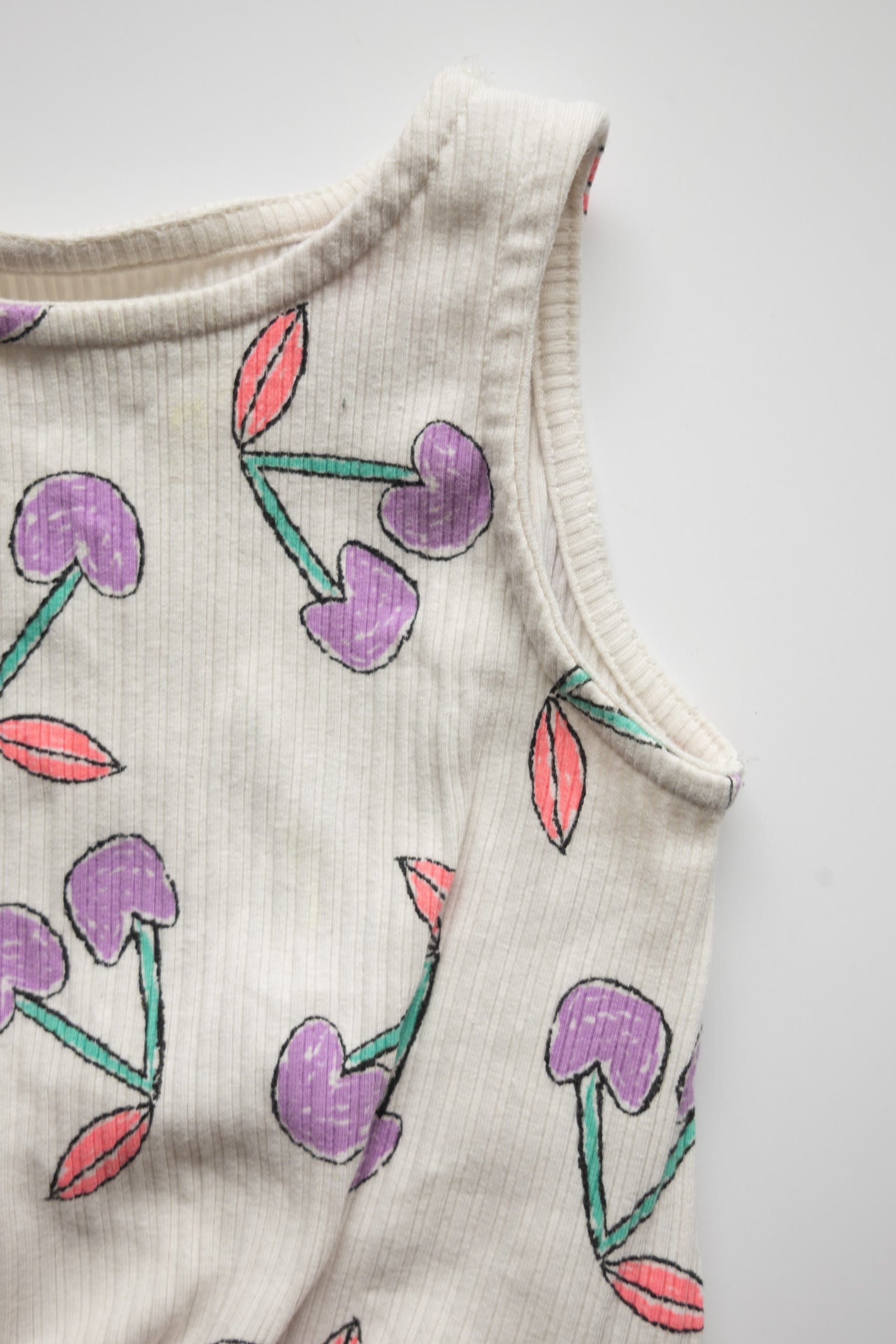 🎨 Zara - camisole 1 1/2 (petite tache à peine visible)