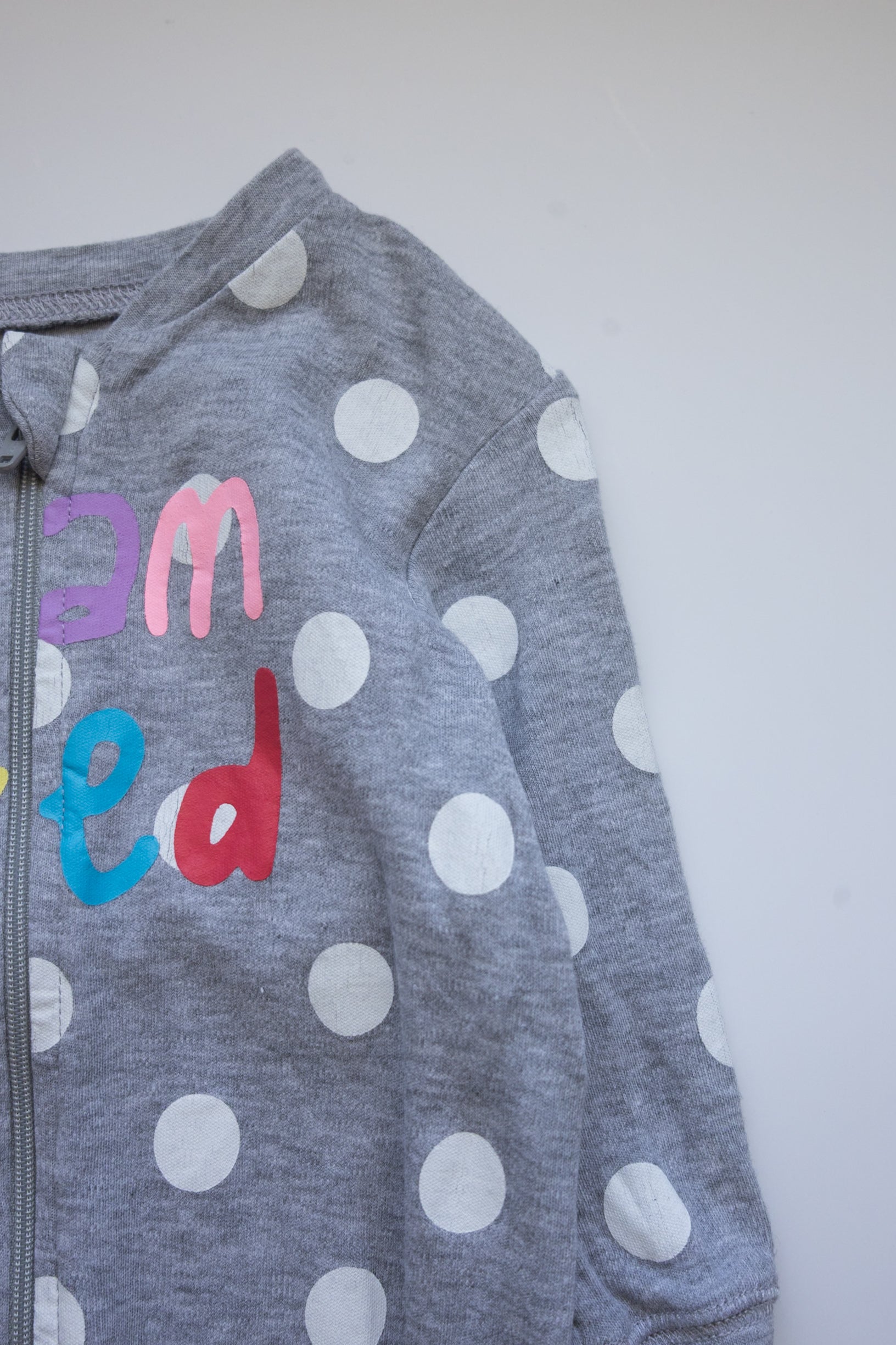 🎨 George - Pyjama 12-18M (petite tache sous le pied)