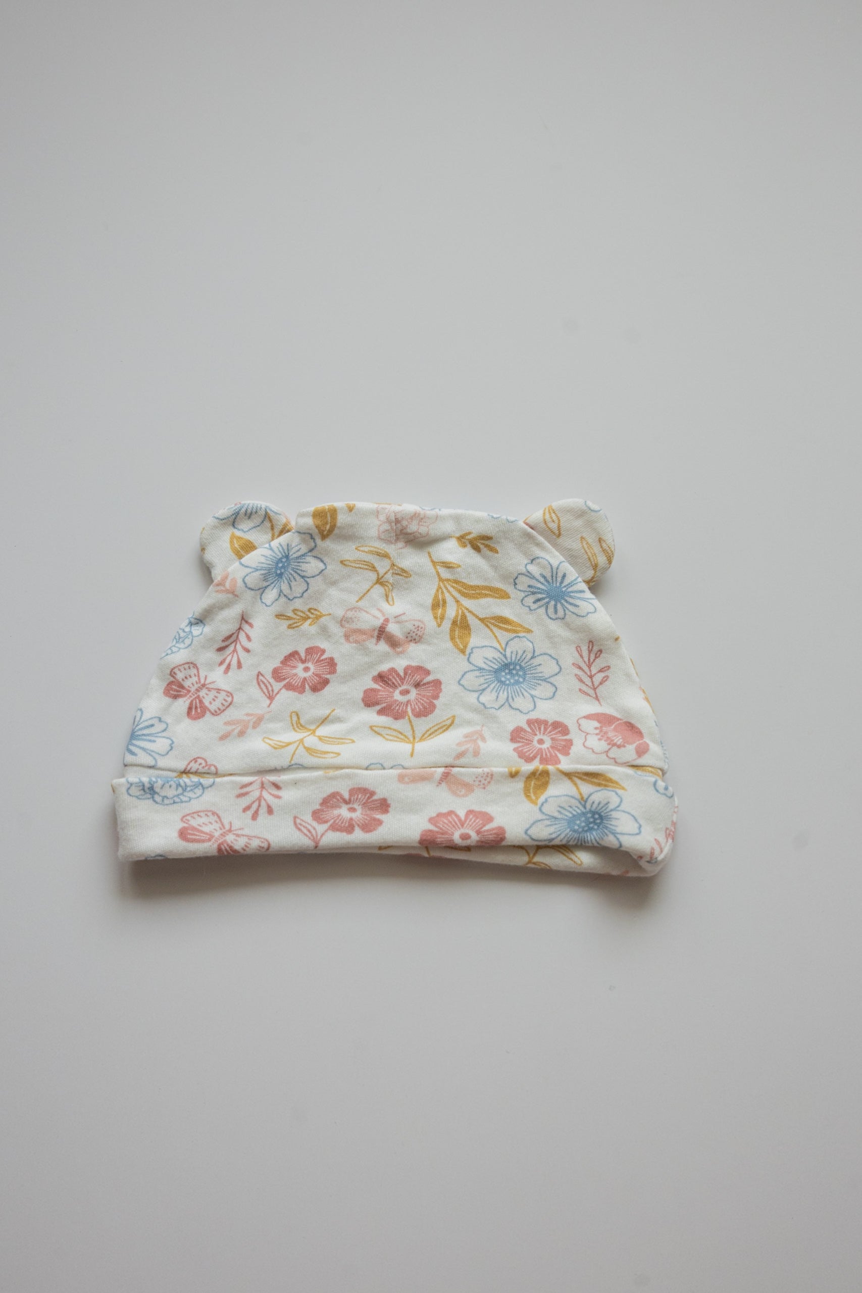 🌱 Bonnet 3-6M environ