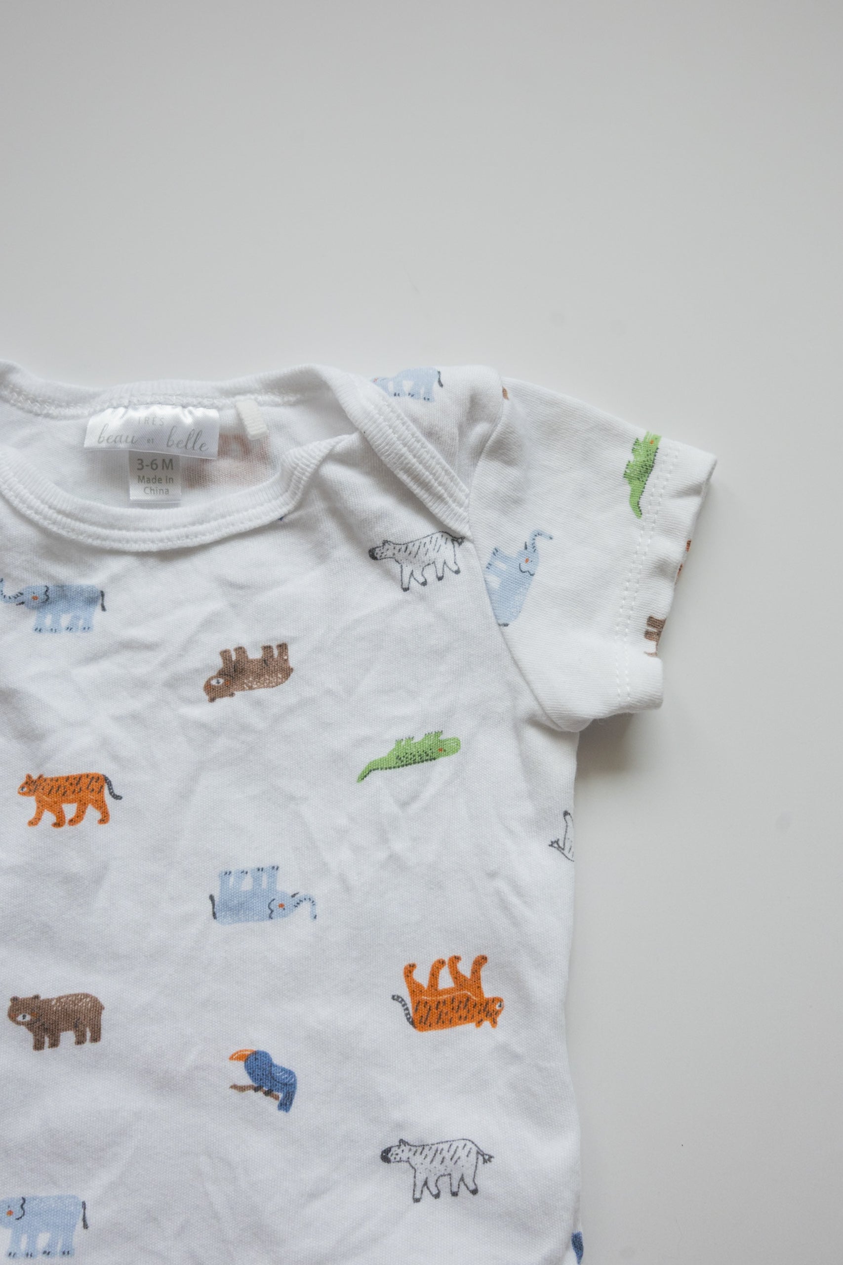 🌱 Très beau et belle - Cache-couche 3-6M