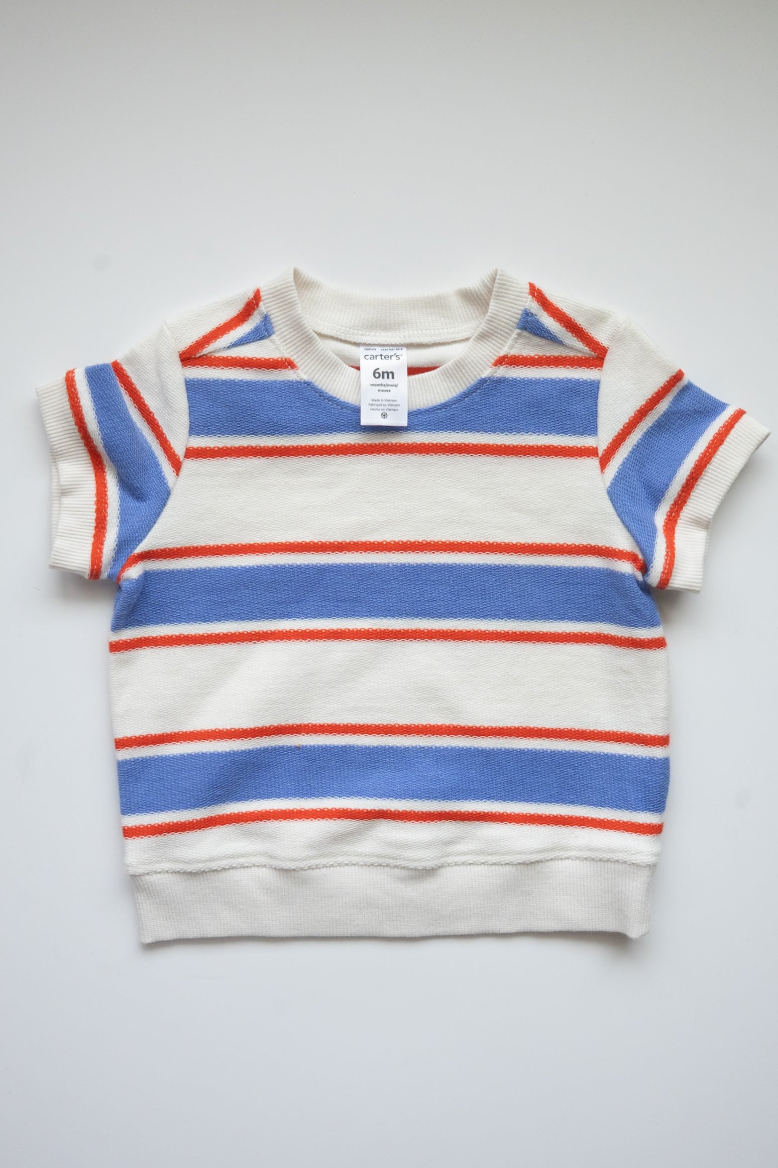 🌱 Carters - Chandail 6M