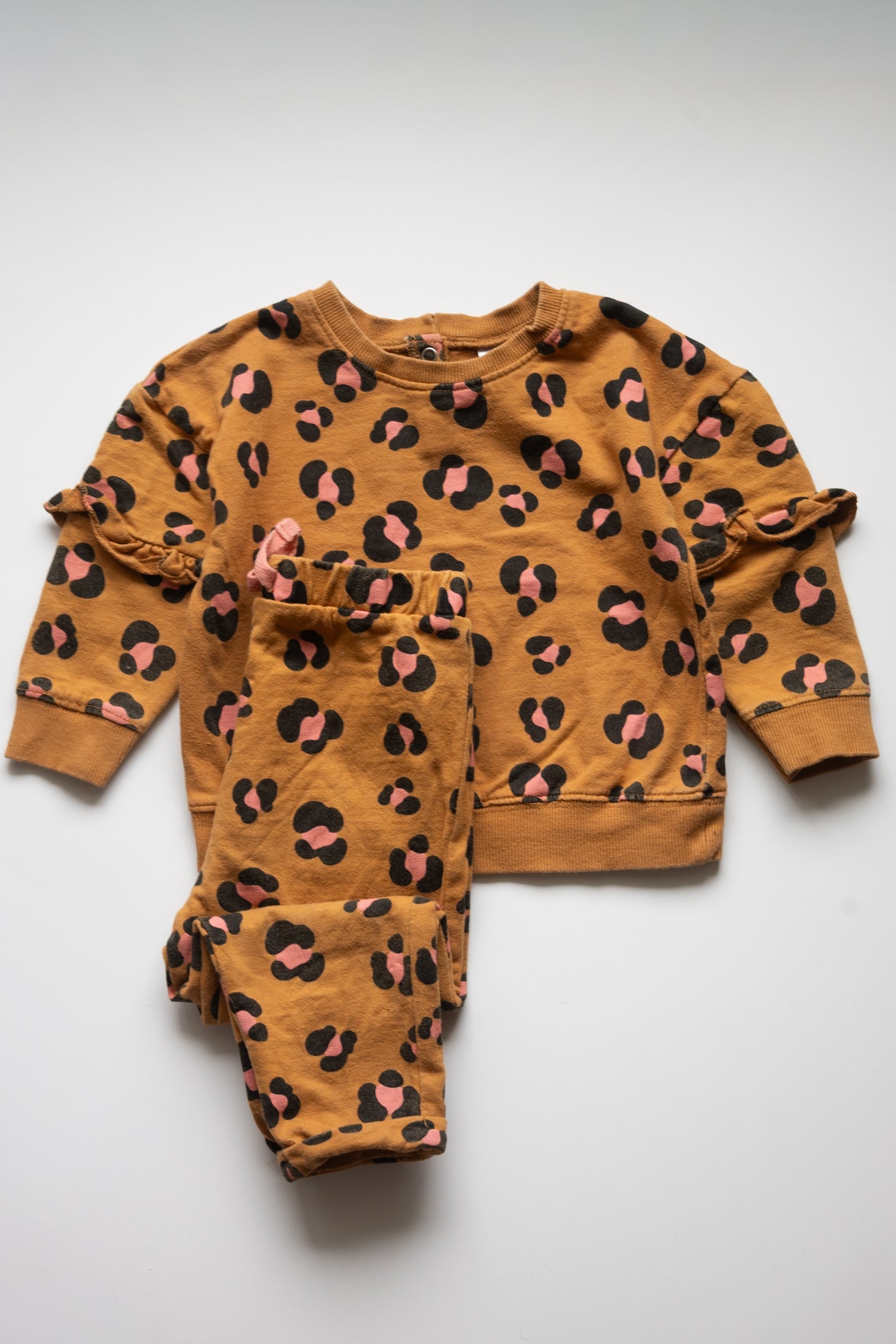 🎨 George - Ensemble 18-24M