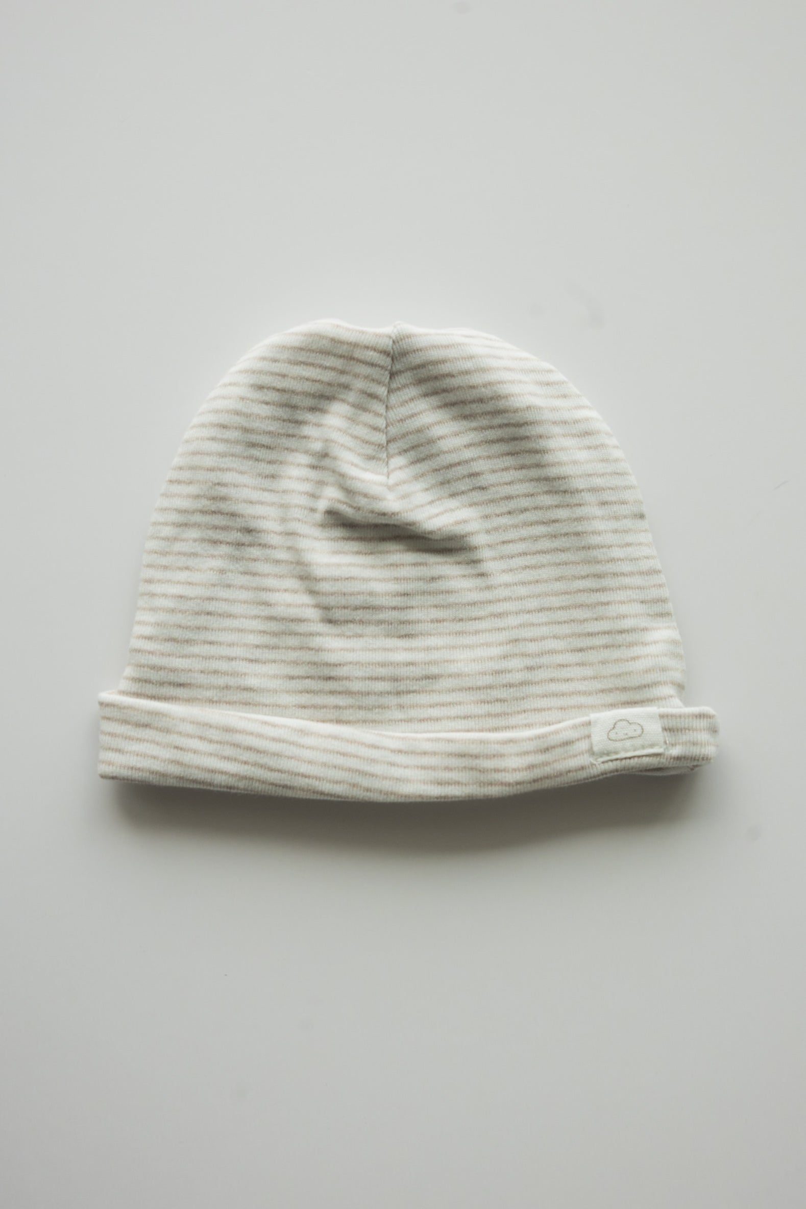 🌱 H&M - Bonnet 2-4M