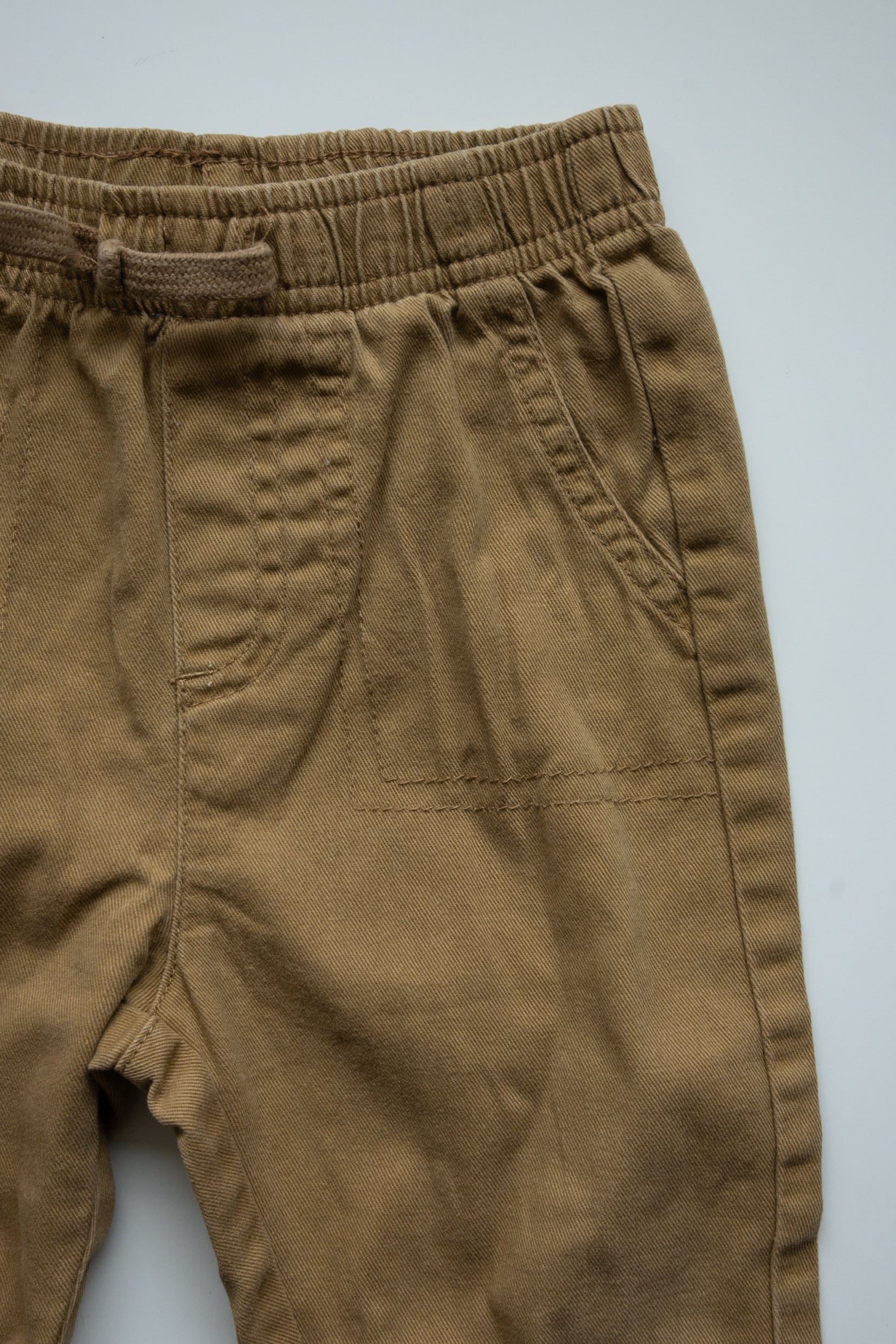 🌱 Marque inconnue- Pantalon 18M