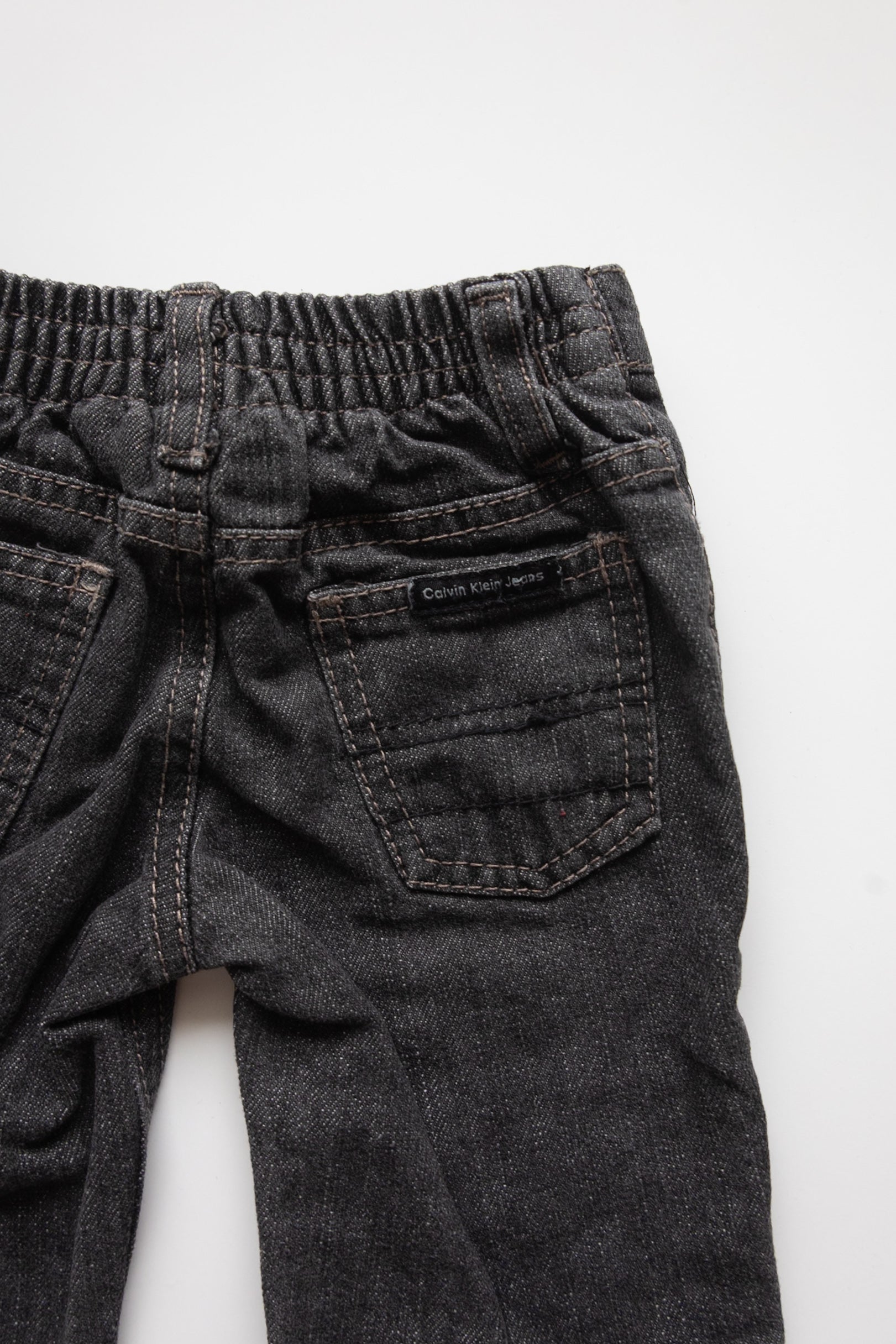 🌱 Calvin Klein - jeans 12M