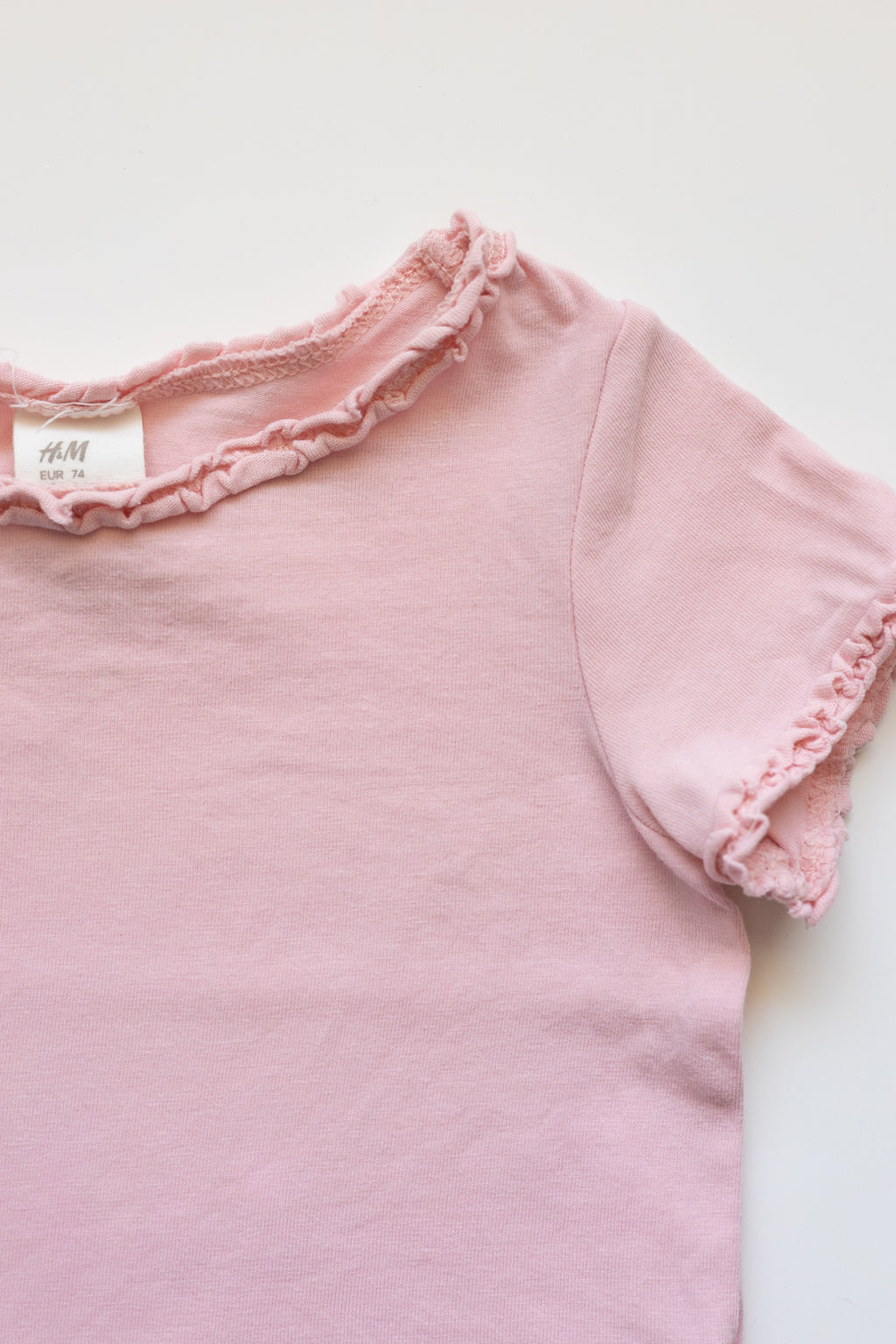 🌱 H&M - T-shirt 6-9M