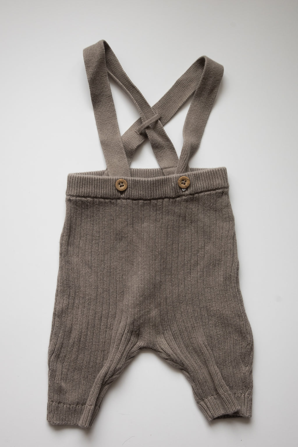 🌱 Carters - Pantalon à bretelles 3M