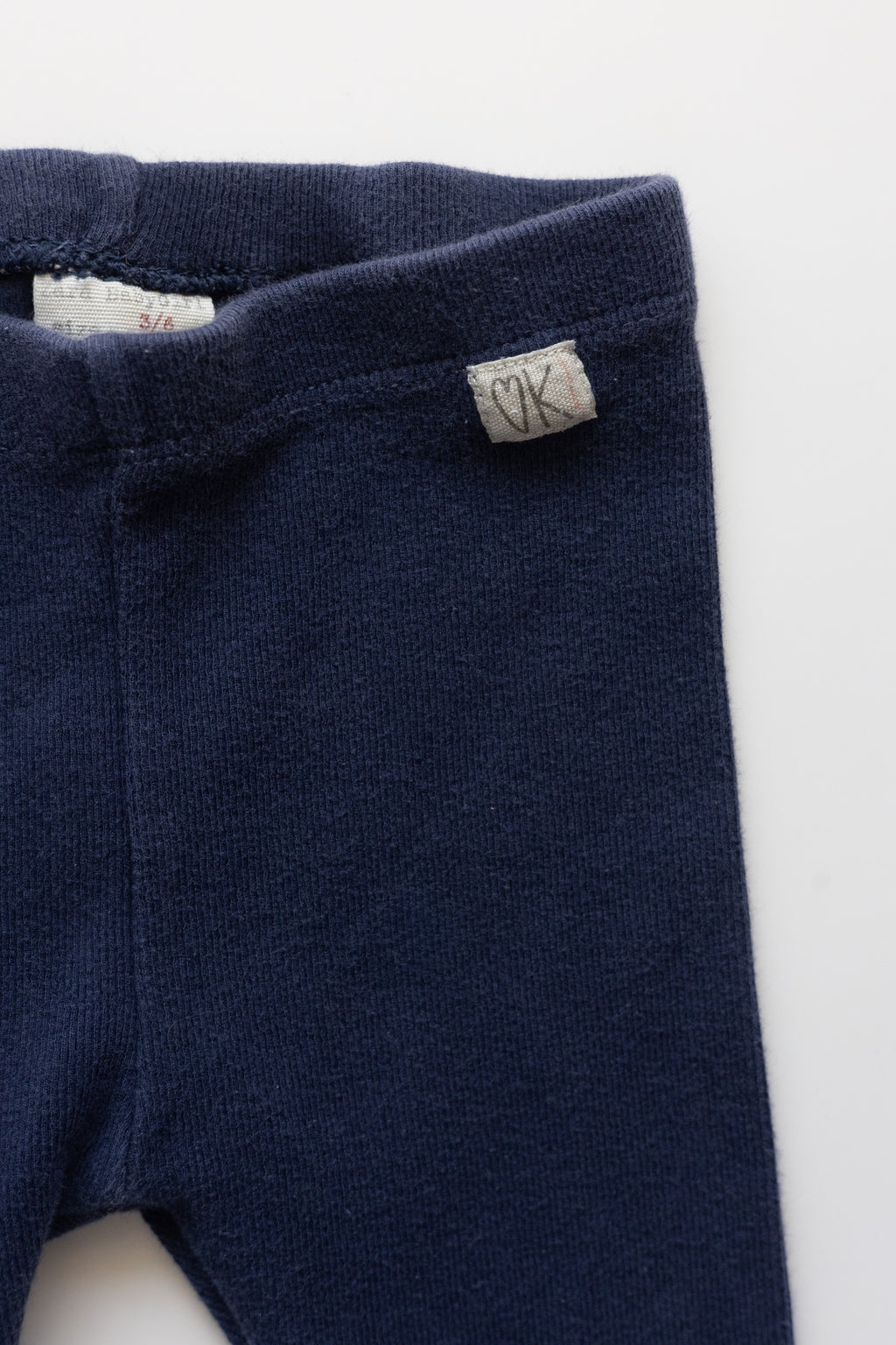 🎨 Zara - Legging 3-6M (très légèrement décoloré)