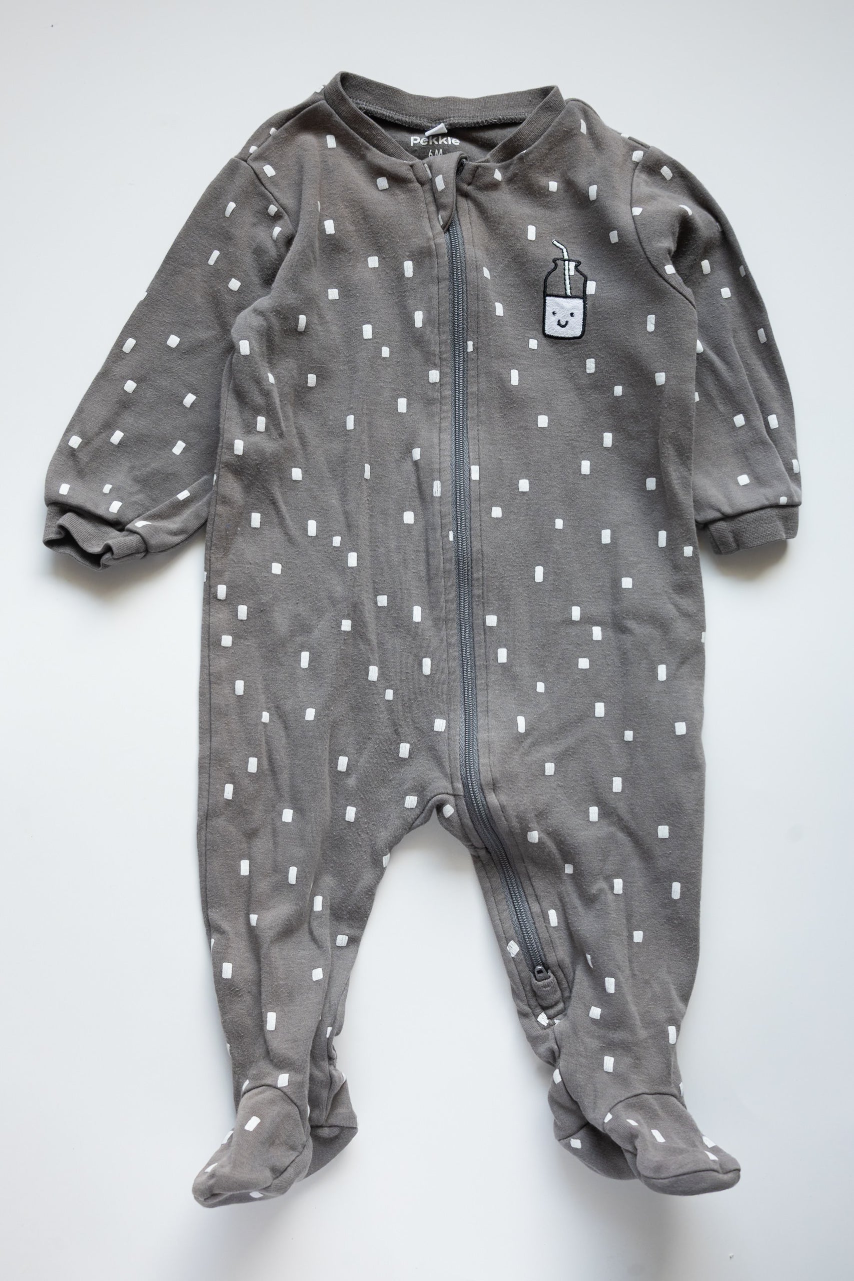 🎨 Pekkle - pyjama 6M (délavé devant, voir photo)