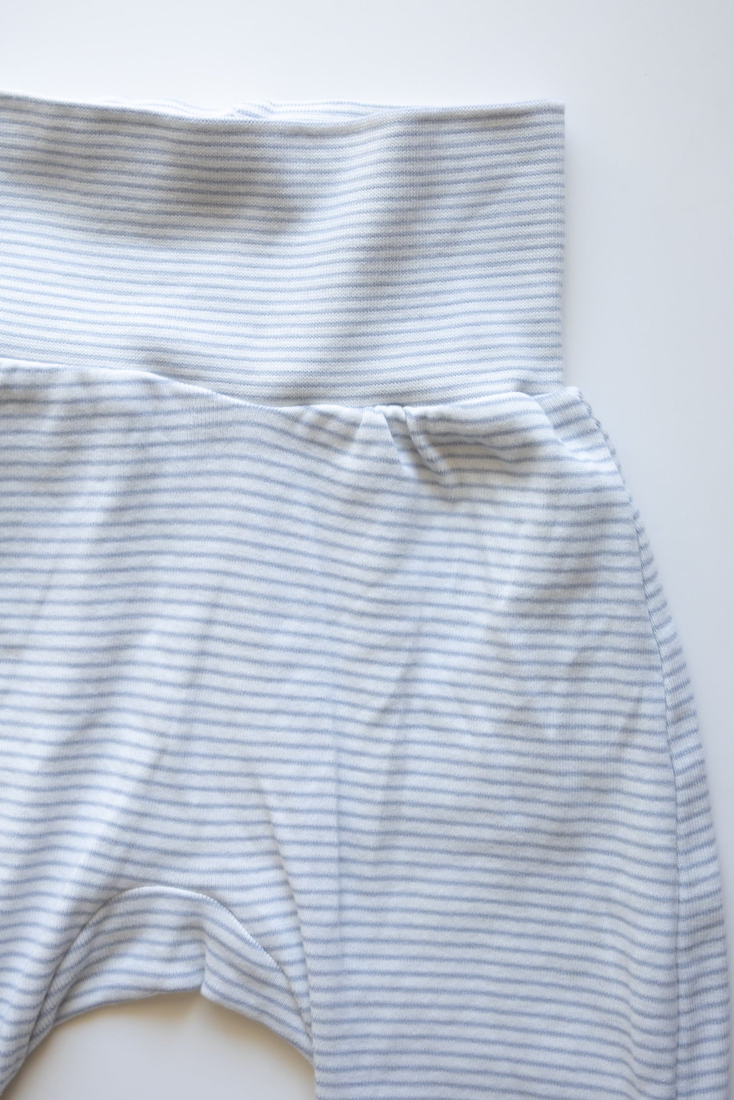 🌱 H&M - Pantalon 4-6M