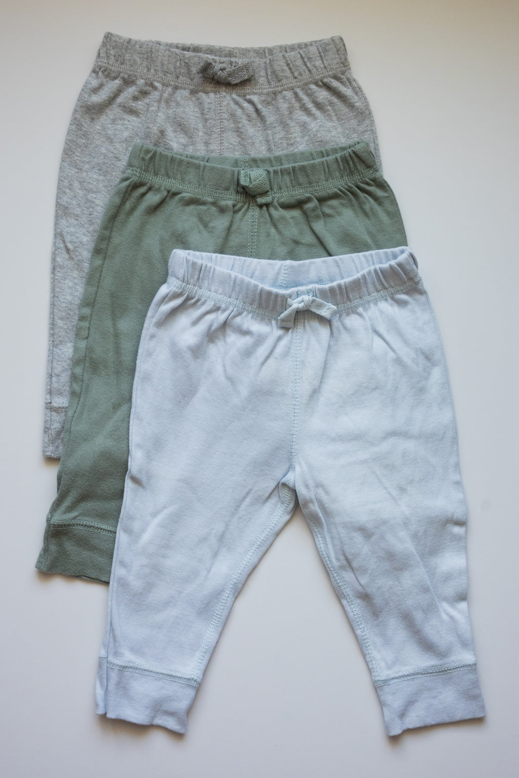 🌱 Carters - lot de 3 pantalons 6M