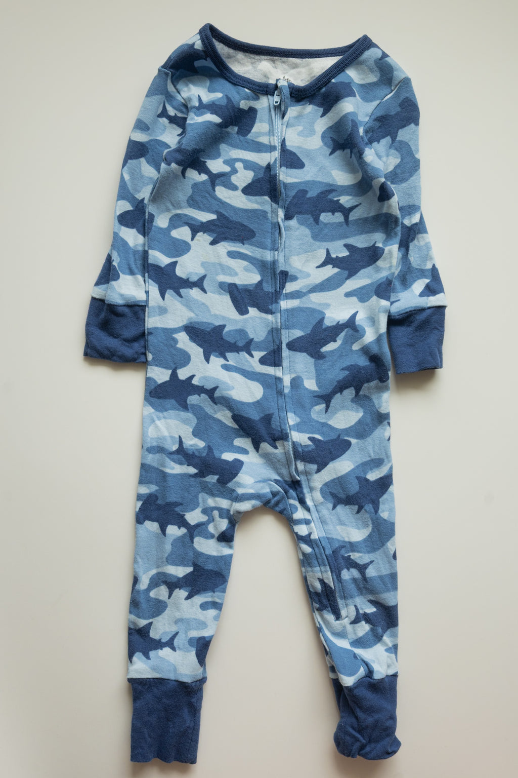 🎨 Kids - Pyjama 12M (petites taches voir photo)