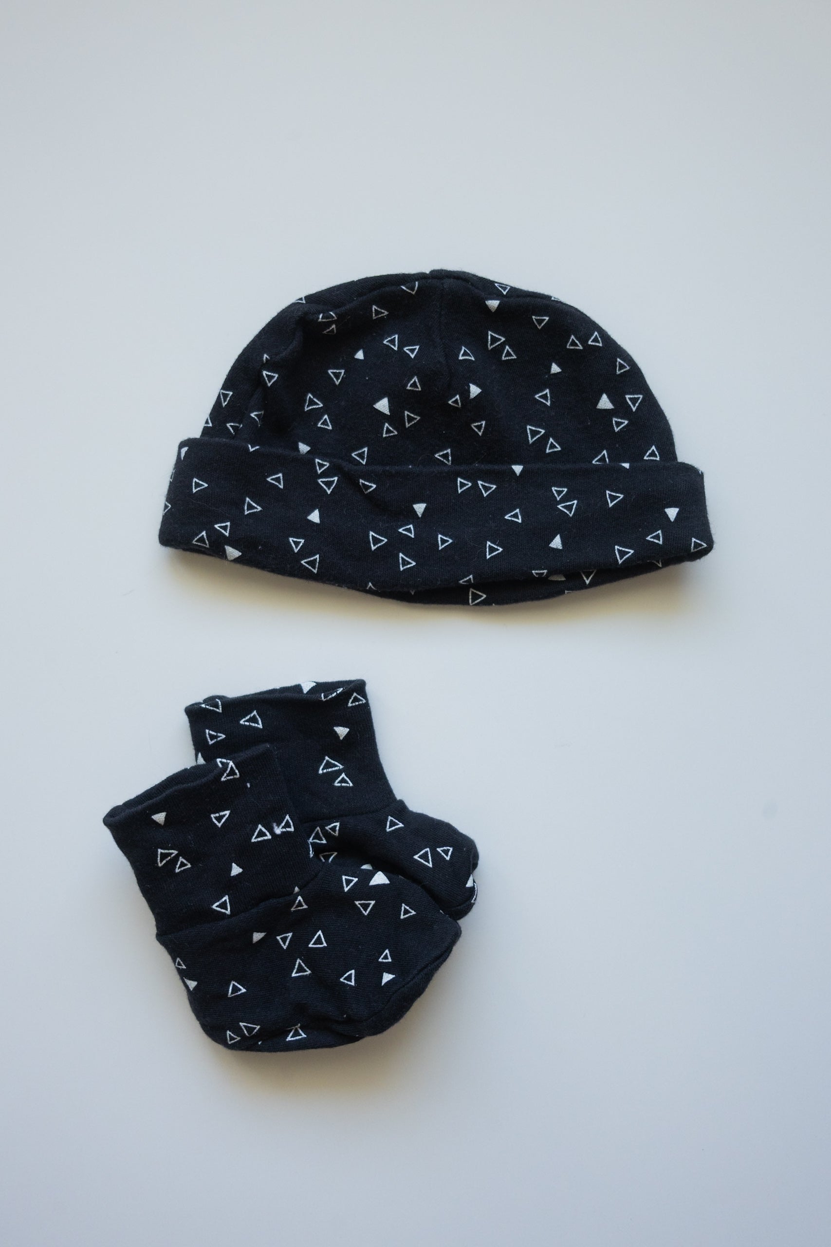 🌱 George - Tuque et chaussons 0-9M (petit) 🦙