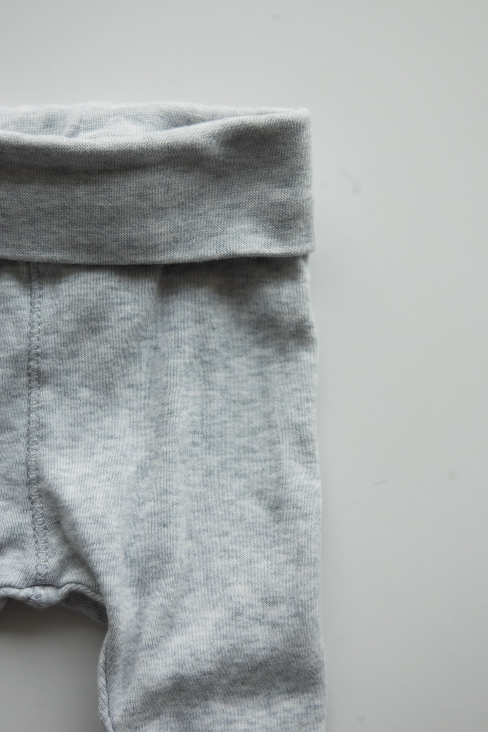 🌱 H&M - Pantalon 0-1M