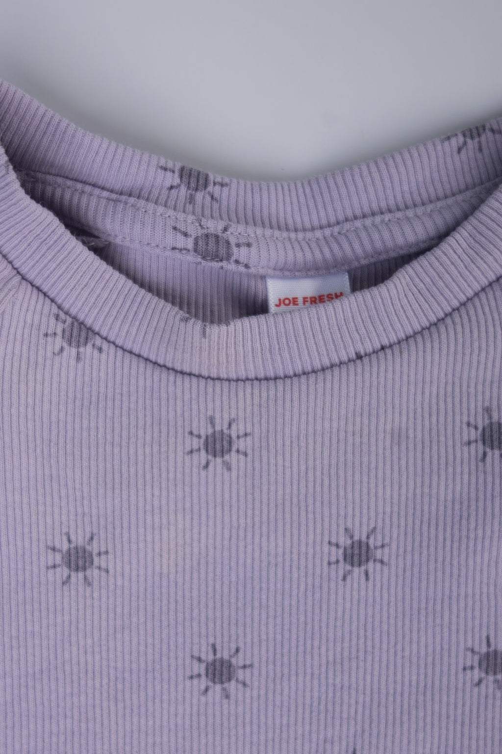 🎨 Joe Fresh - t-shirt 2 ans (petite tache voir photo)