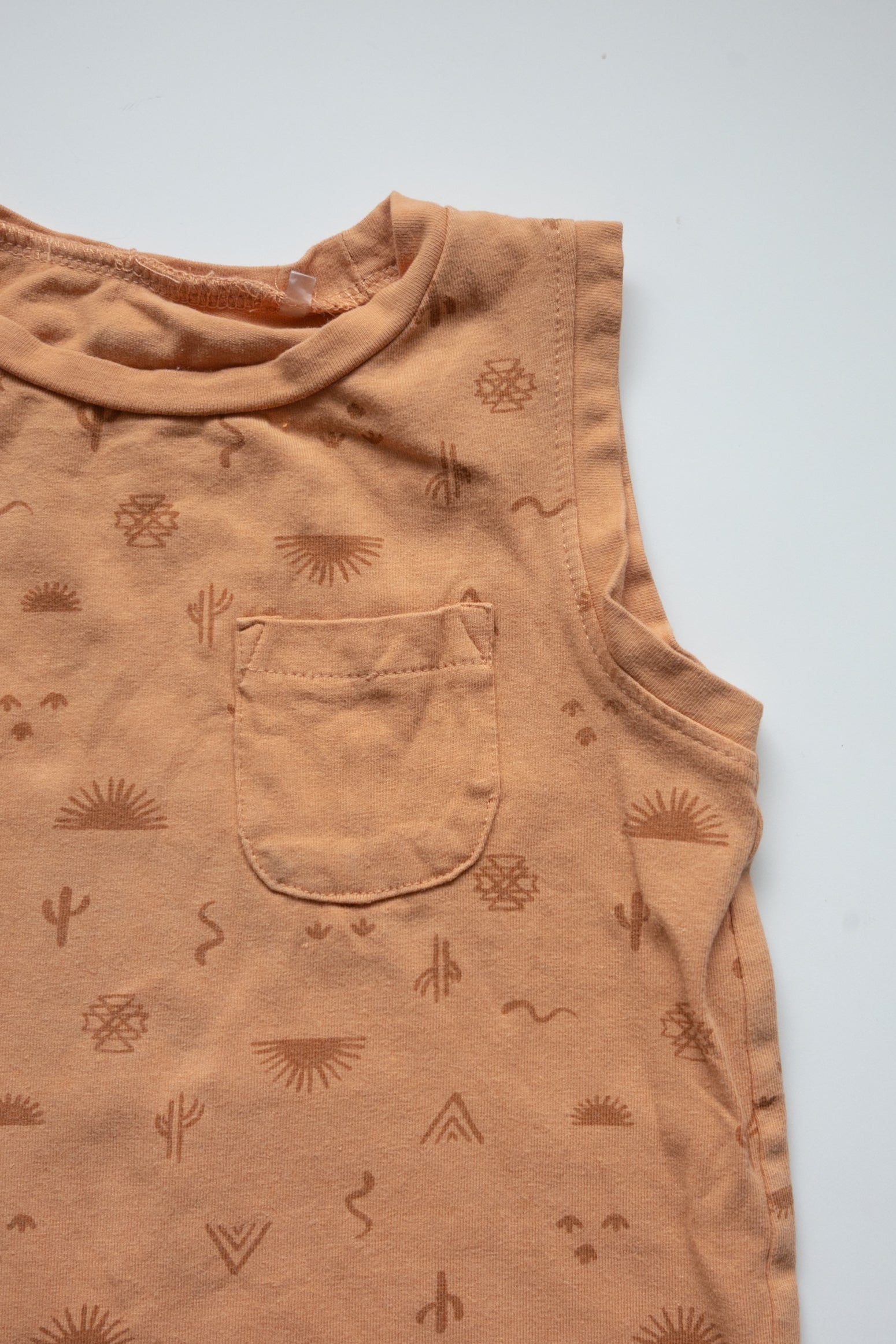 🎨 Tag - Camisole 18M