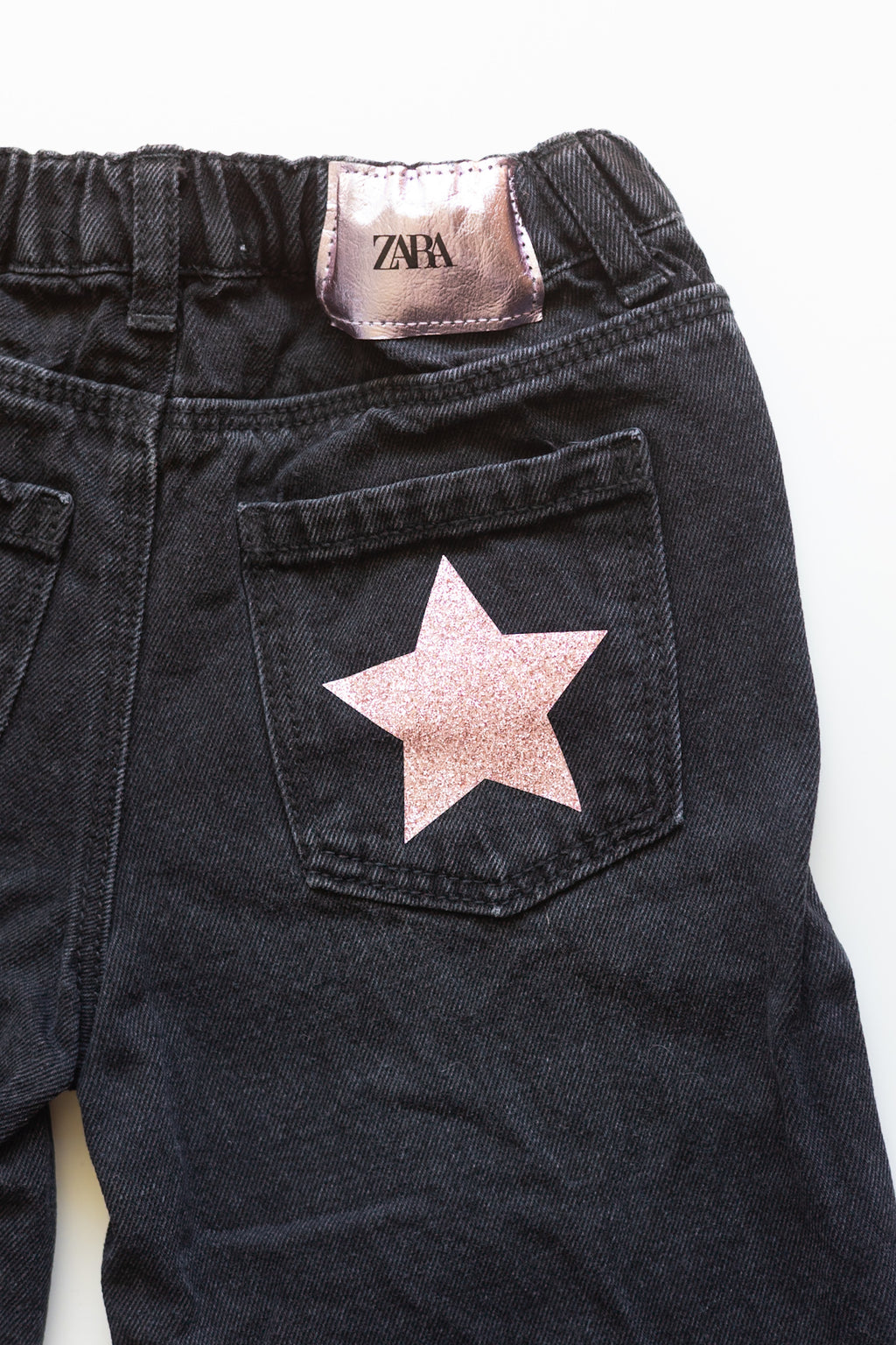 ⭐️ Zara - Jeans 3T