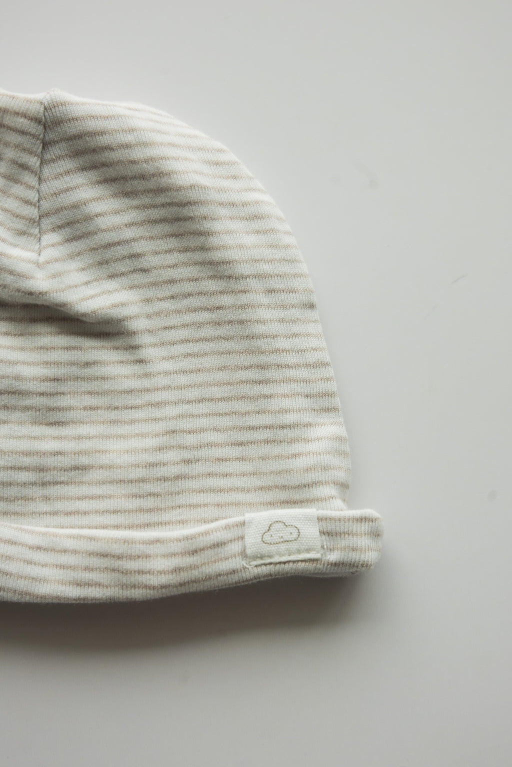 🌱 H&M - Bonnet 2-4M