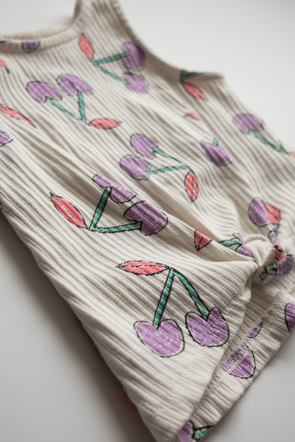 🎨 Zara - camisole 1 1/2 (petite tache à peine visible)