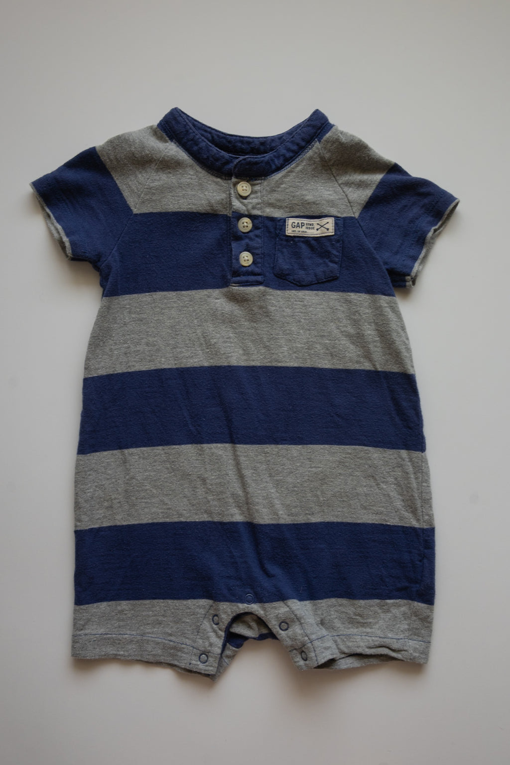 🎨 Gap - Barboteuse 6-12M (légèrement mousseux)