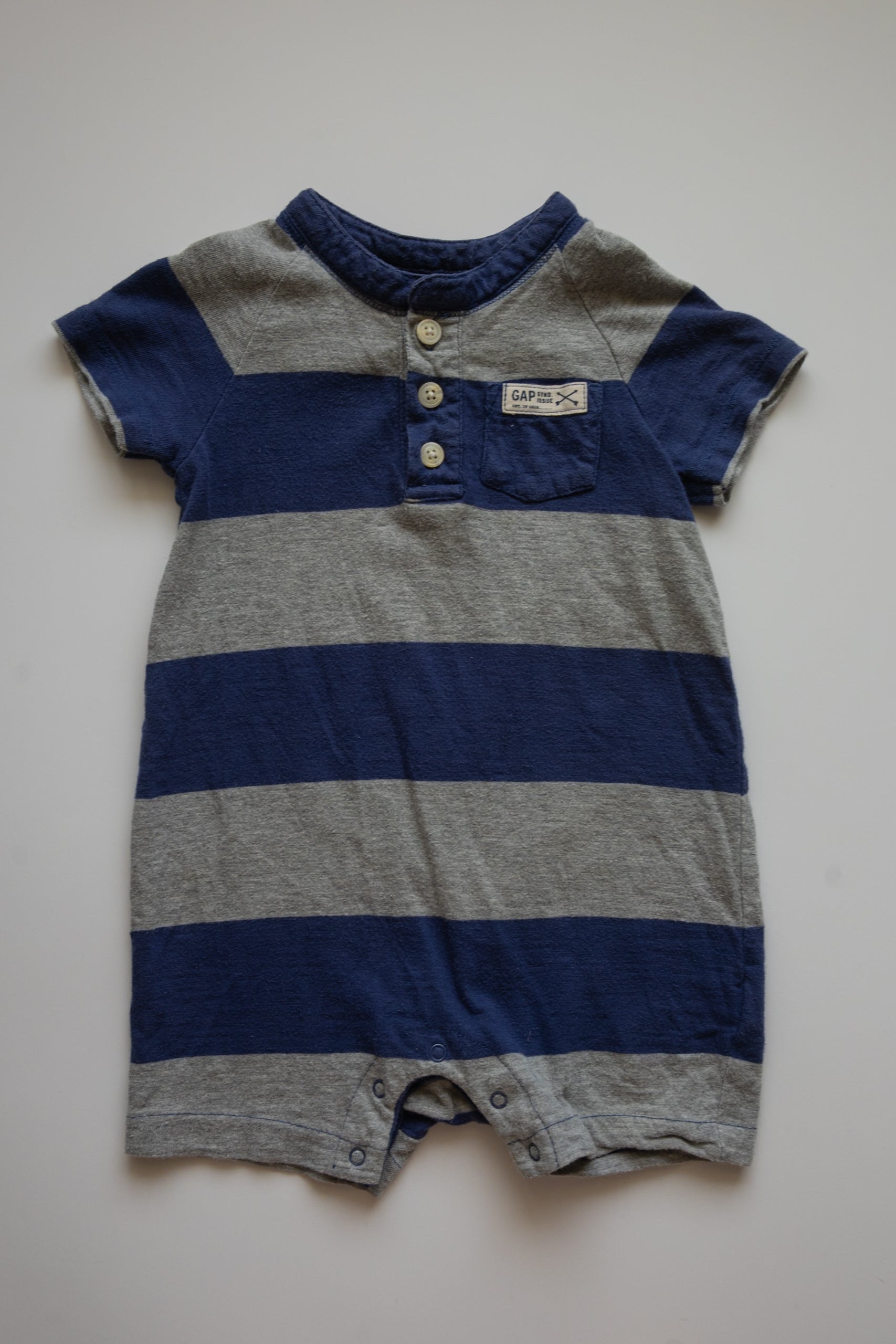 🎨 Gap - Barboteuse 6-12M (légèrement mousseux)