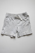 🌱 Carters - Short 18M