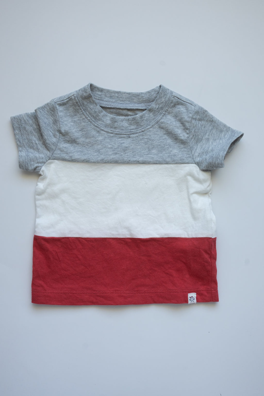 ⭐️ Carters - T-shirt 6M (neuf seulement lavé)