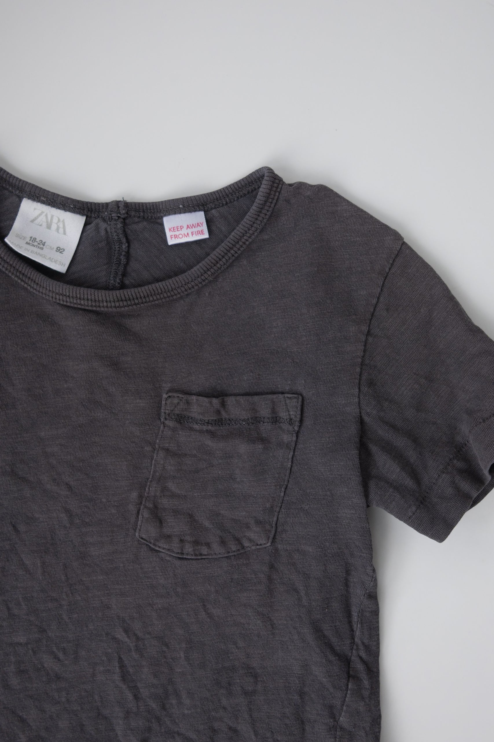 🌱 Zara - t-shirt 18-24M