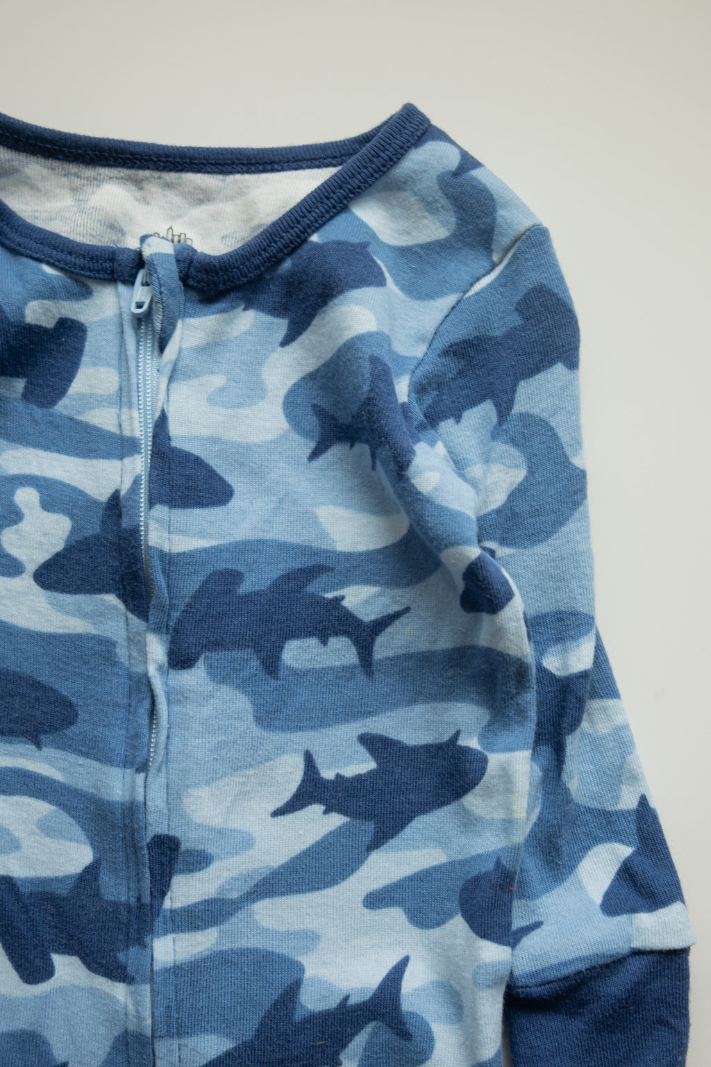 🎨 Kids - Pyjama 12M (petites taches voir photo)