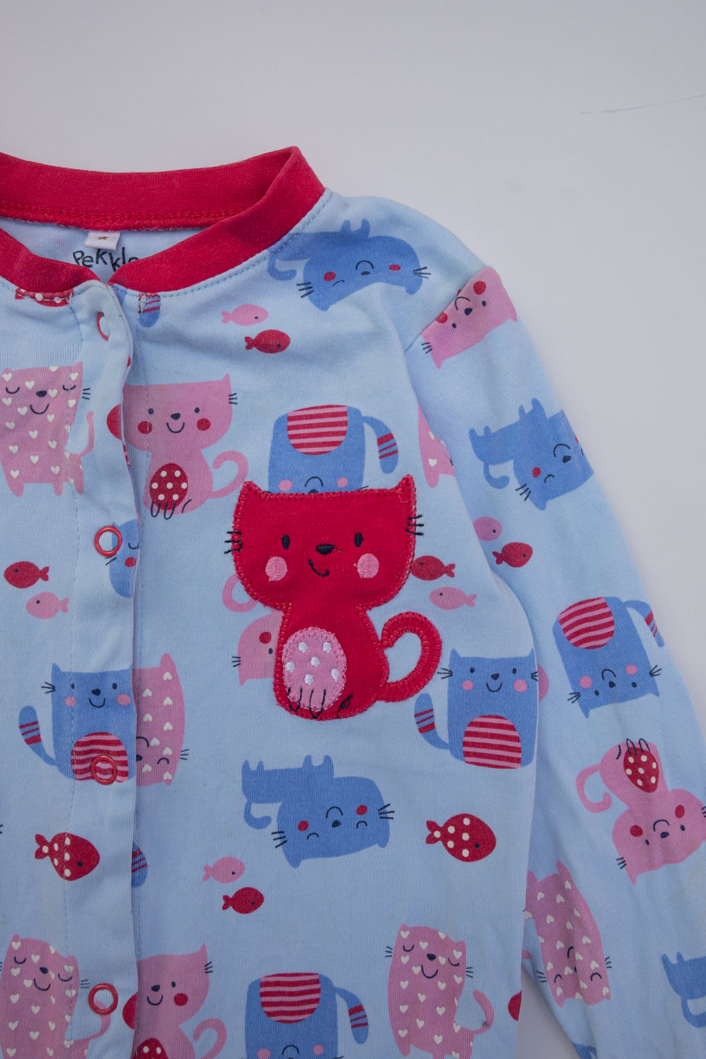 🎨 Pekkle - Pyjama 24M (tache sur le bras, voir photo)