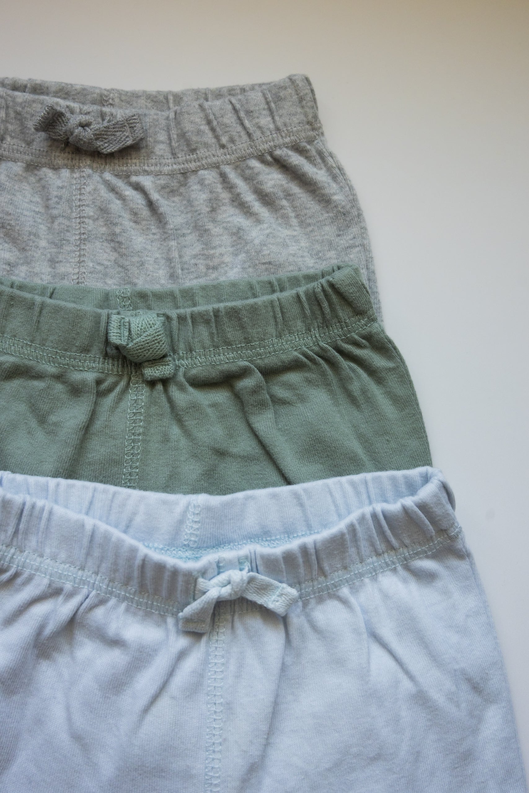 🌱 Carters - lot de 3 pantalons 6M