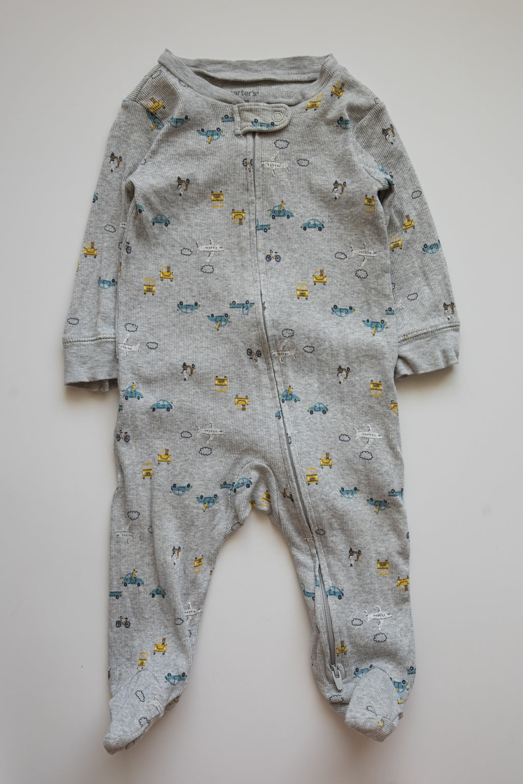 🎨 Carters - Pyjama 9M (collet légèrement jauni )