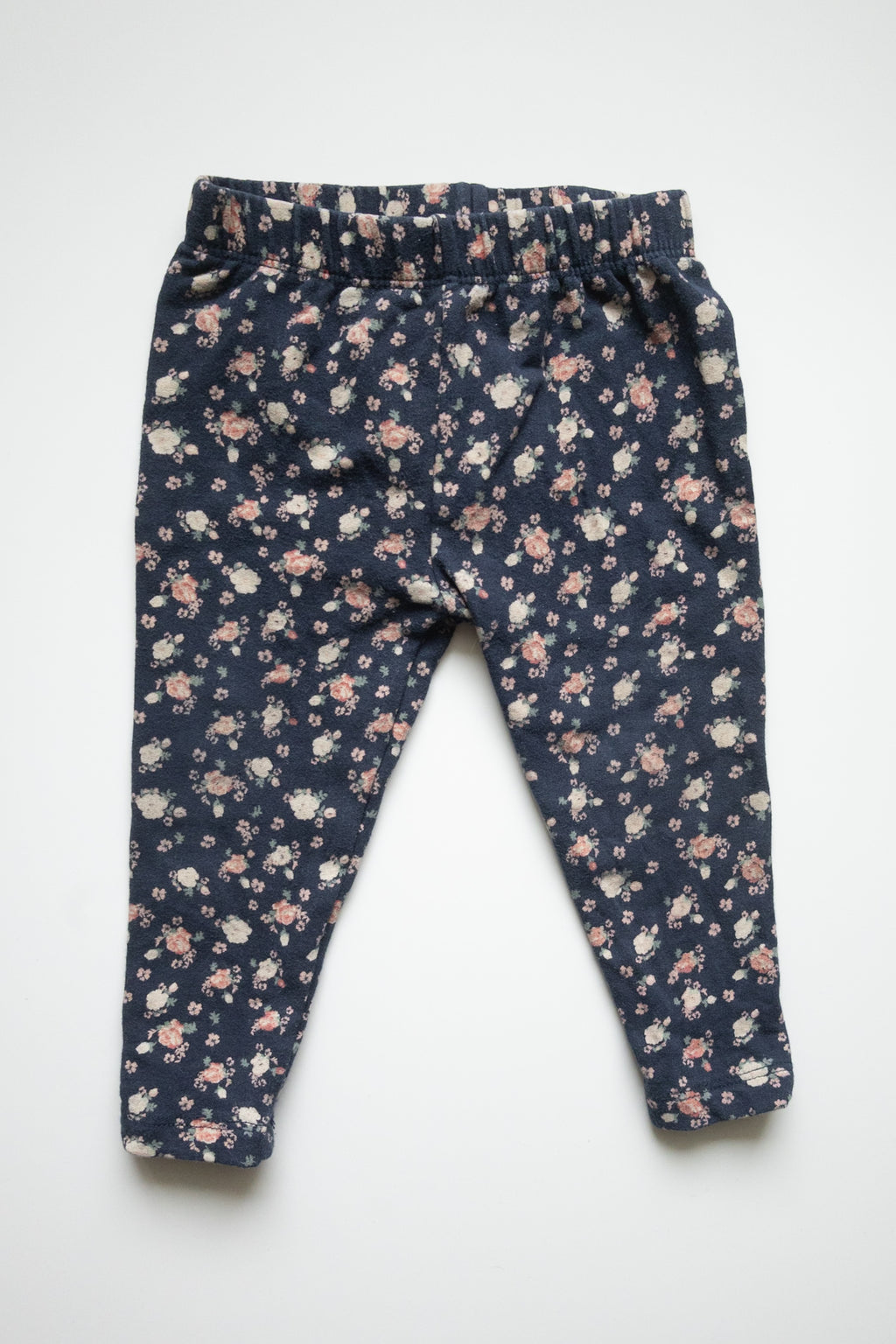 🎨 Castro - Pantalon 6-12M