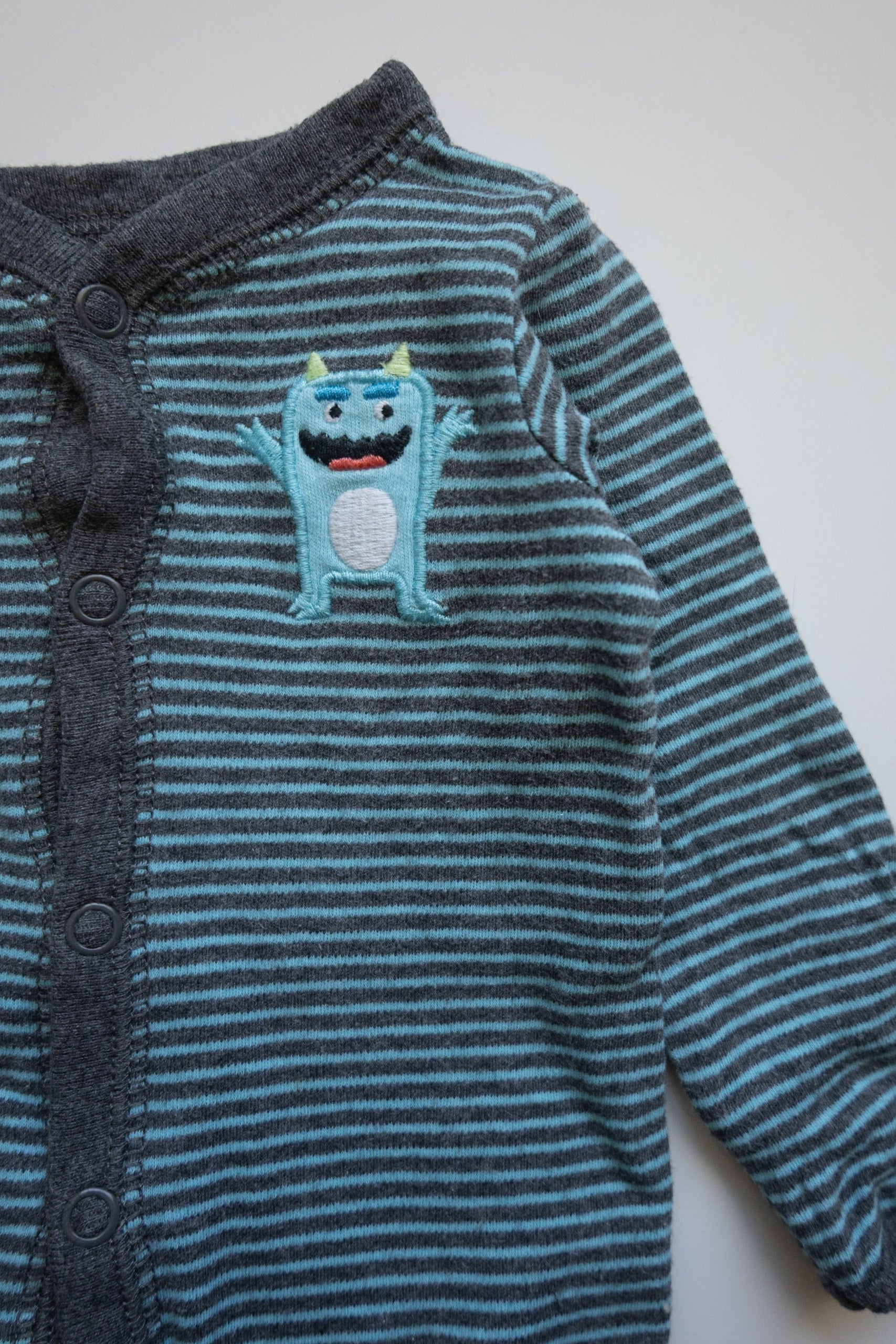 🎨 Carters - Pyjama nouveau-né