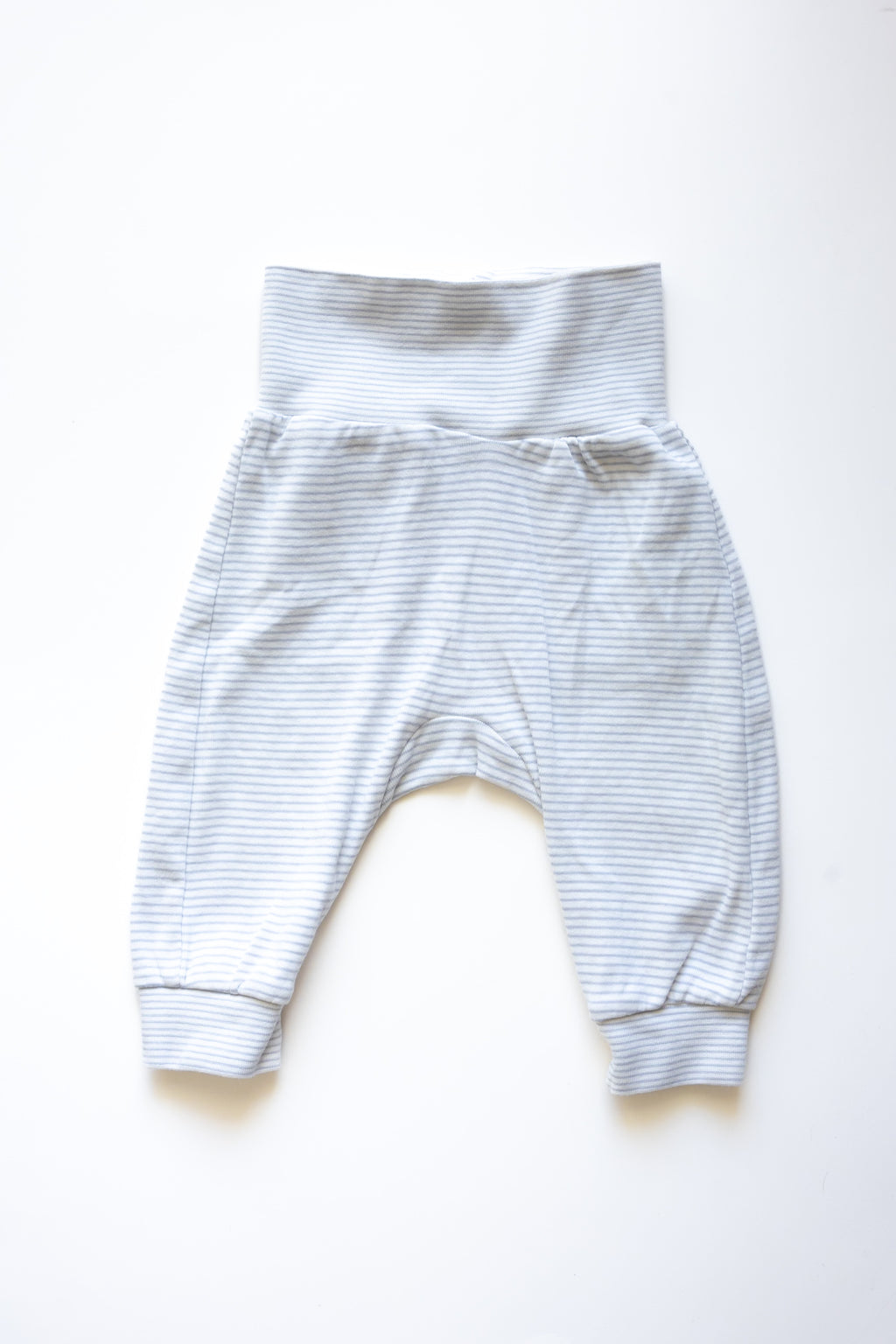 🌱 H&M - Pantalon 4-6M