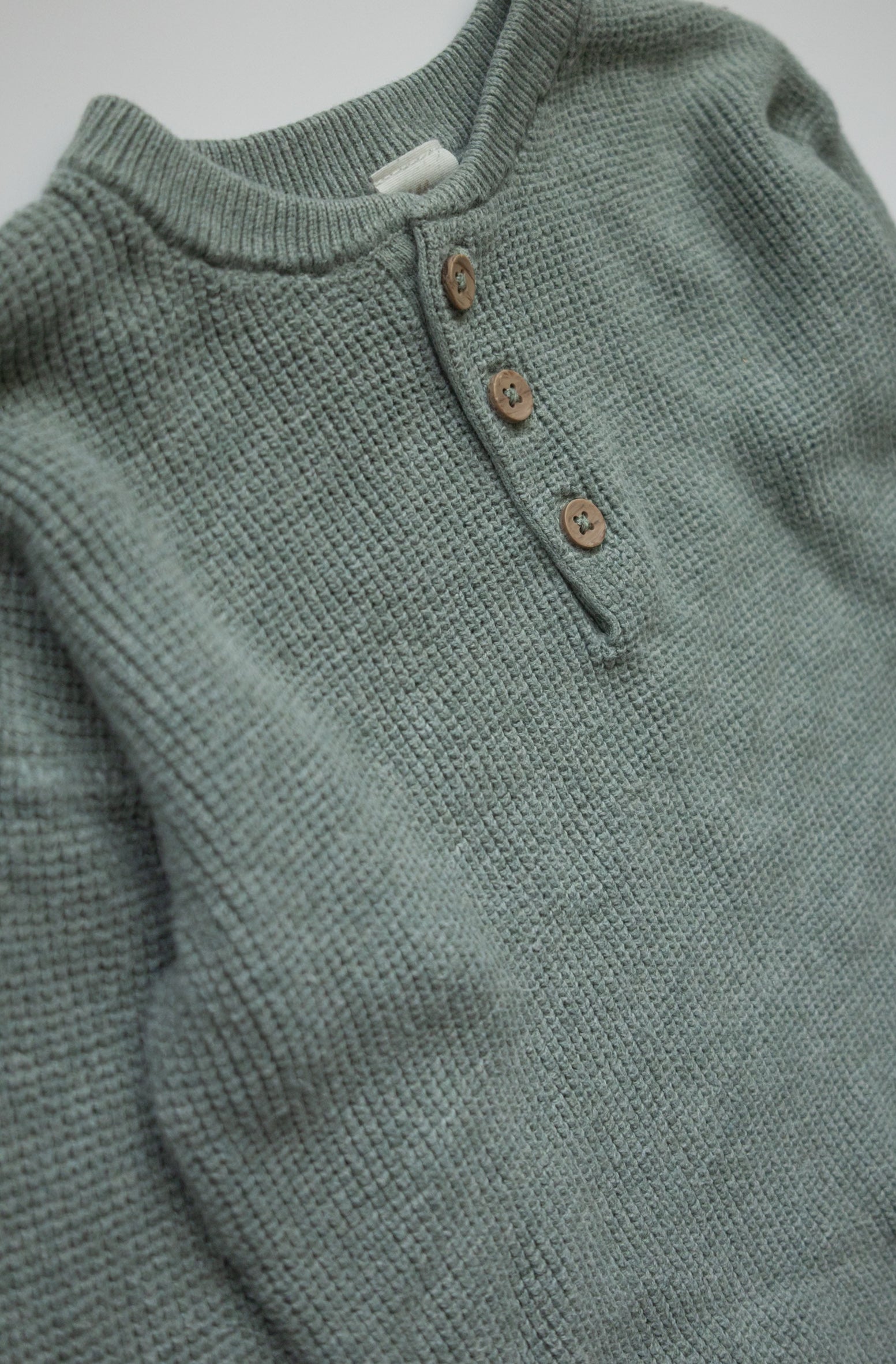 🌱 H&M - Chandail 1 1/2 - 2 ans