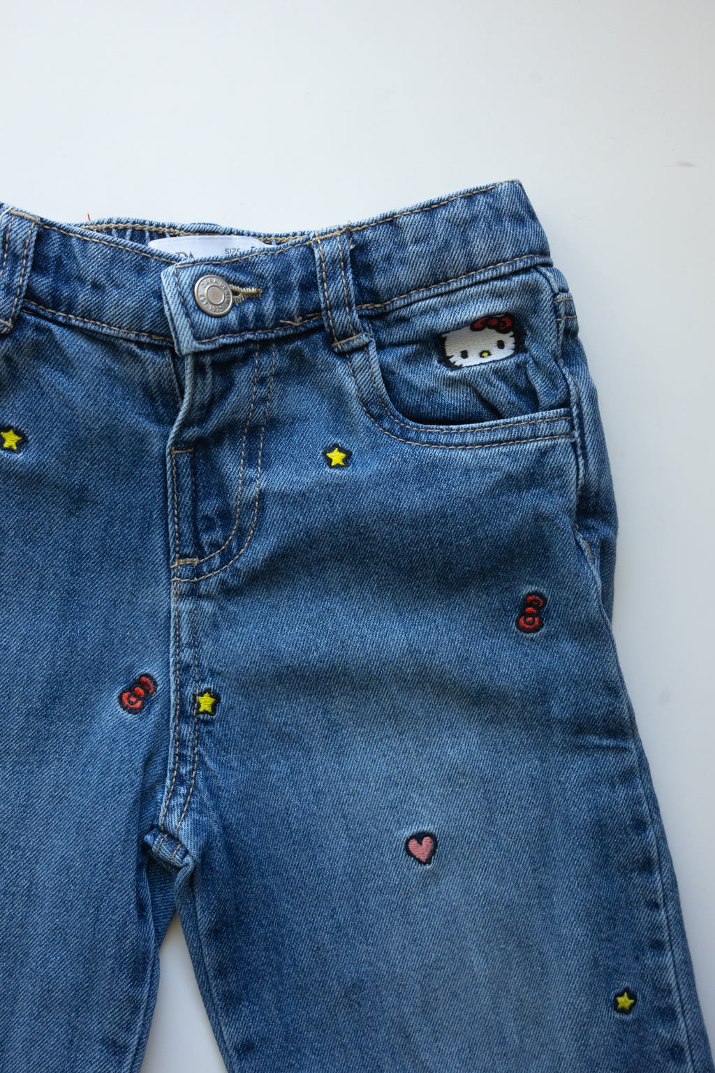 ⭐️ Zara Hello Kitty - Jeans 3 ans