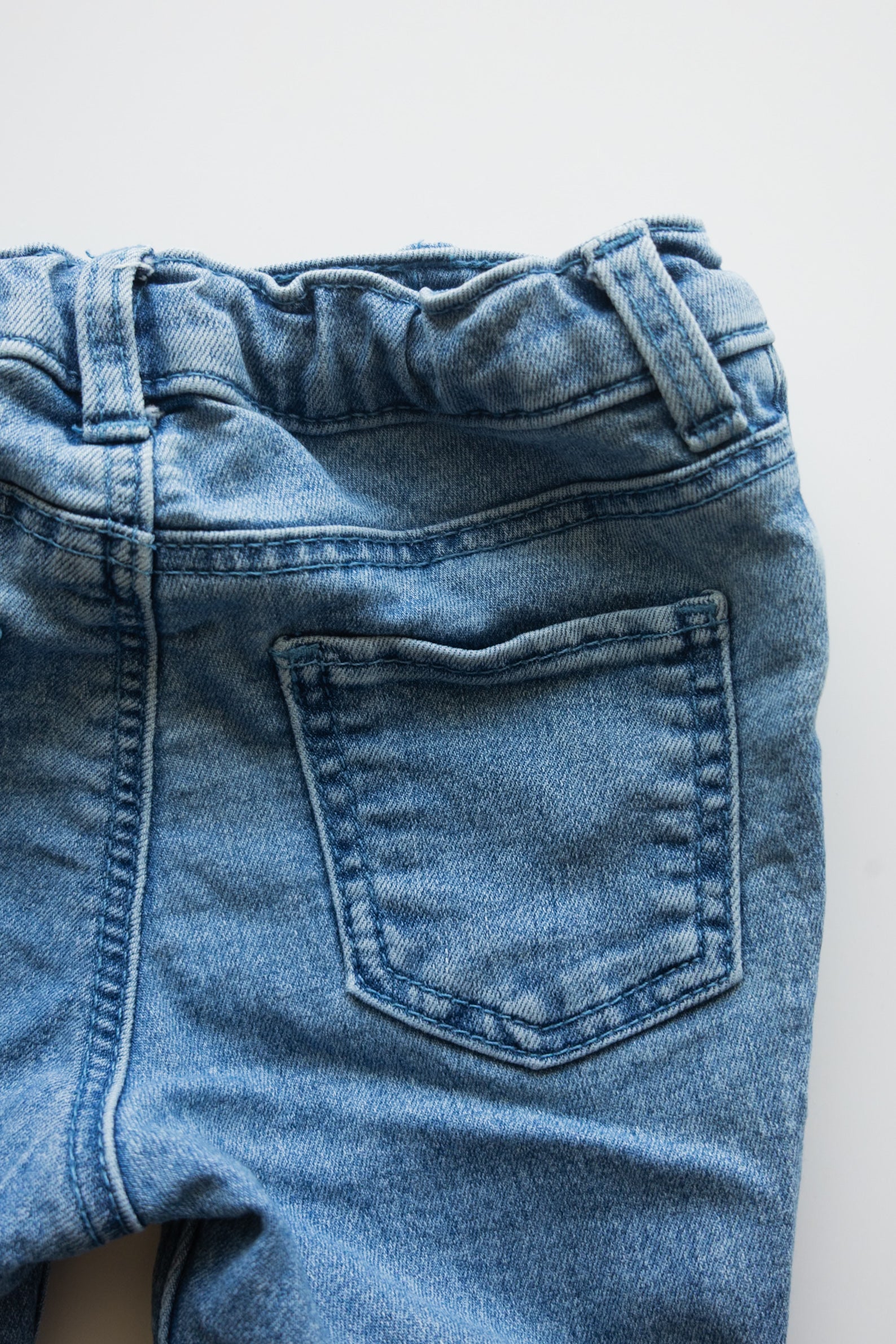 🌱 H&M - Jeans 9-12M